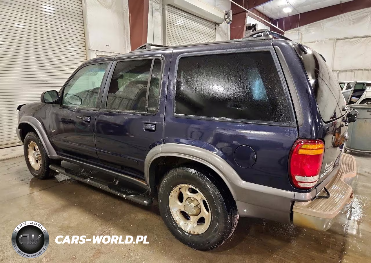 1999 Ford Explorer VIN:1FMZU34E4XZB82175 - 2
