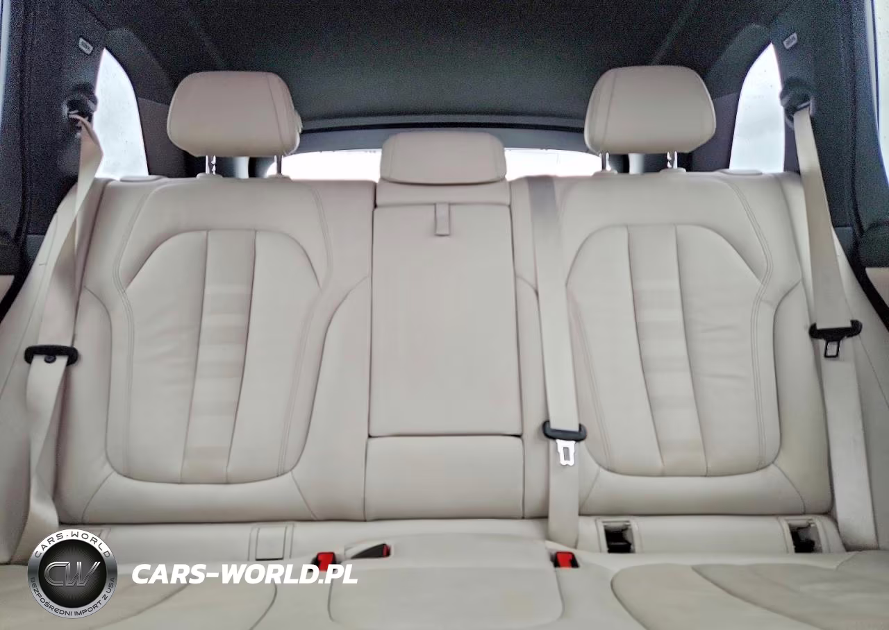 2020 BMW X5 xDrive40I VIN:5UXCR6C06LLL75541 - 10