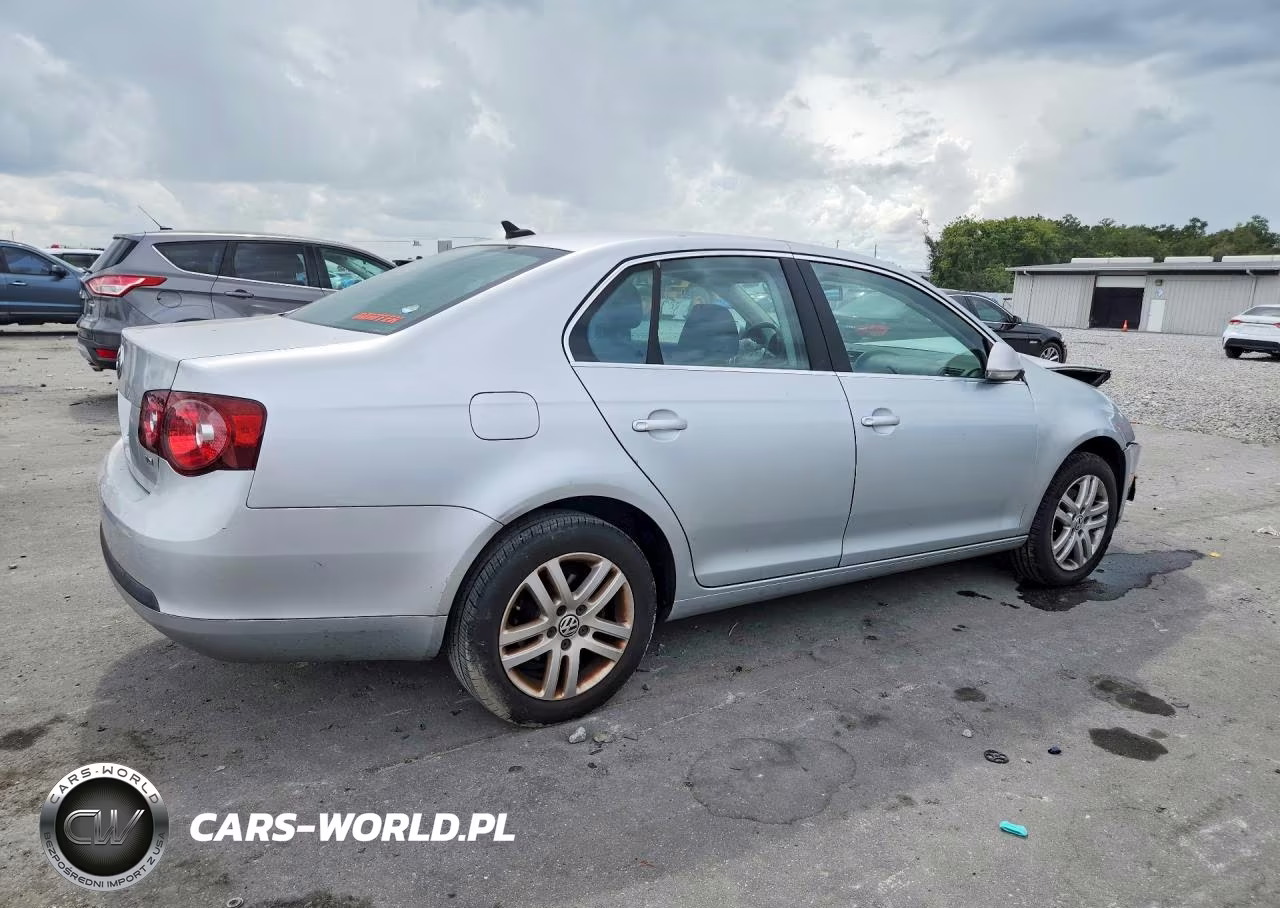 2010 Volkswagen Jetta Tdi VIN:3VWAL7AJ2AM180671 - 3