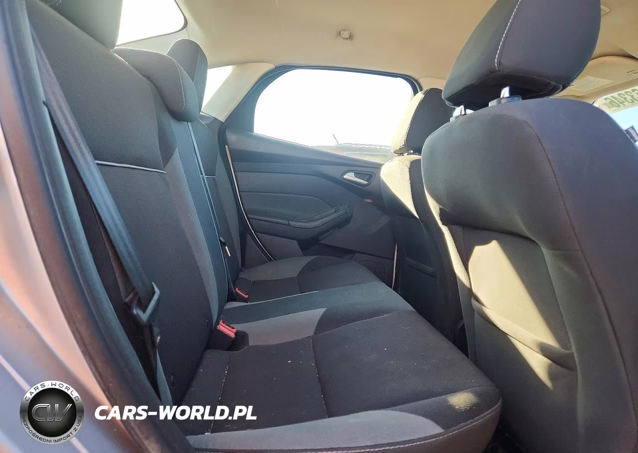 2014 Ford Focus Se VIN:1FADP3F28EL434587 - 10