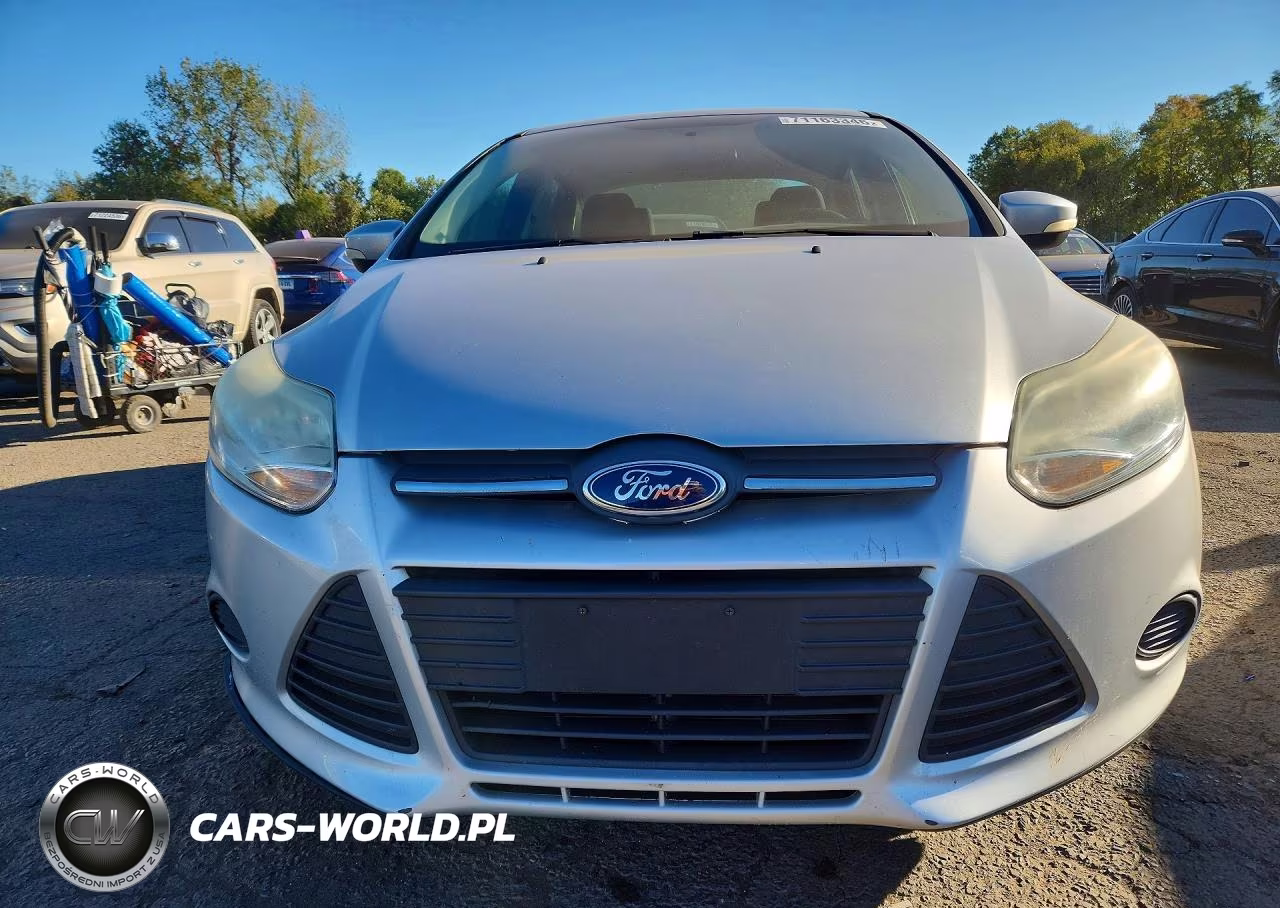 2014 Ford Focus Se VIN:1FADP3F28EL434587 - 5