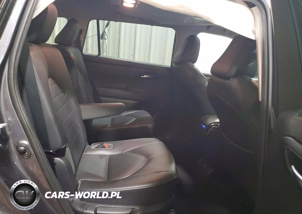 2020 Toyota Highlander Xle VIN:5TDHZRBHXLS508283 - 11