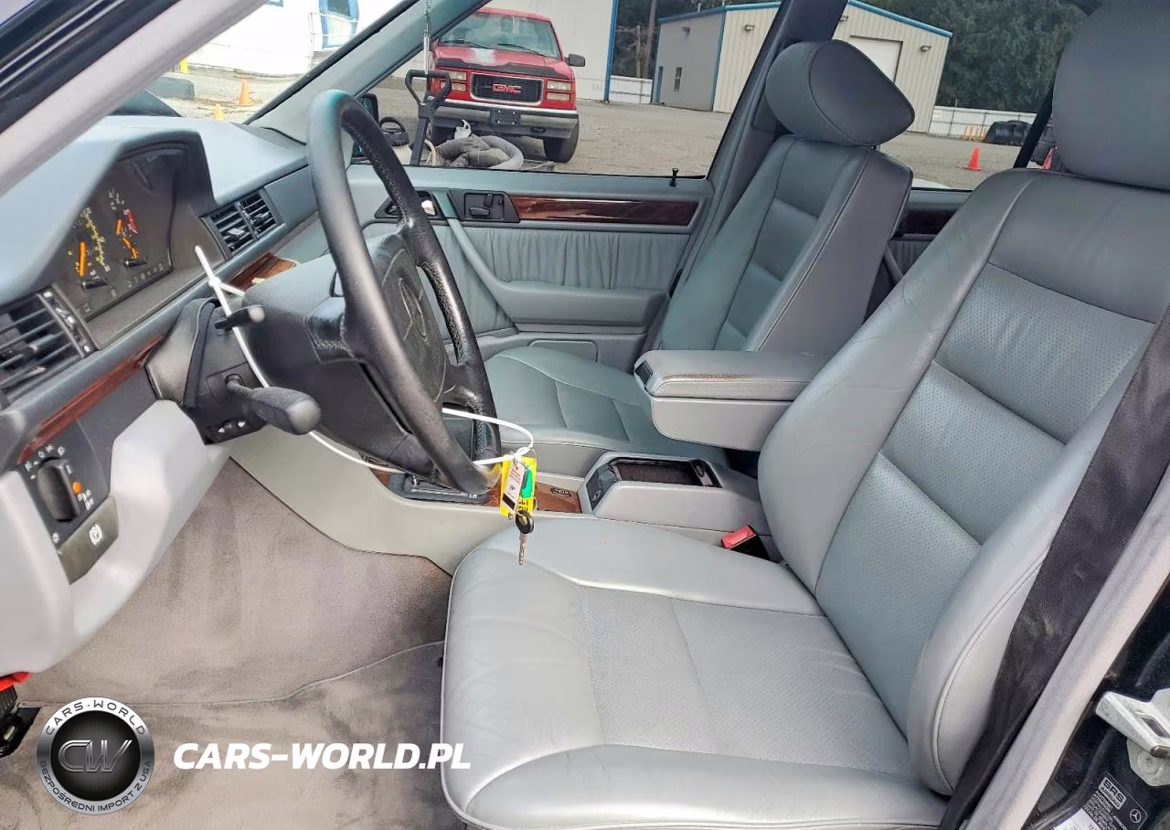 1995 Mercedes-Benz E 420 Base VIN:WDBEA34E0SC193518 - 7
