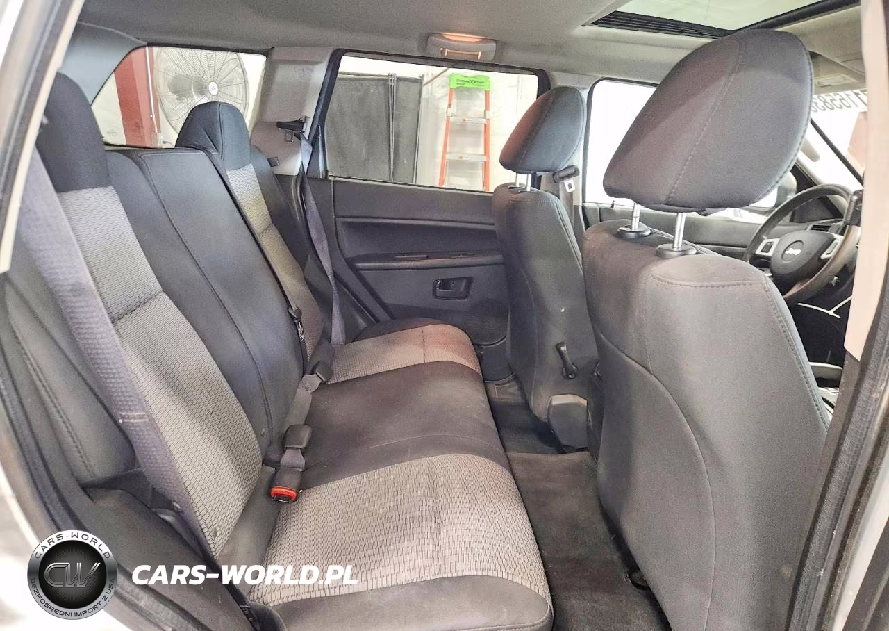 2008 Jeep Grand Cherokee Laredo VIN:1J8HR48N18C231234 - 11