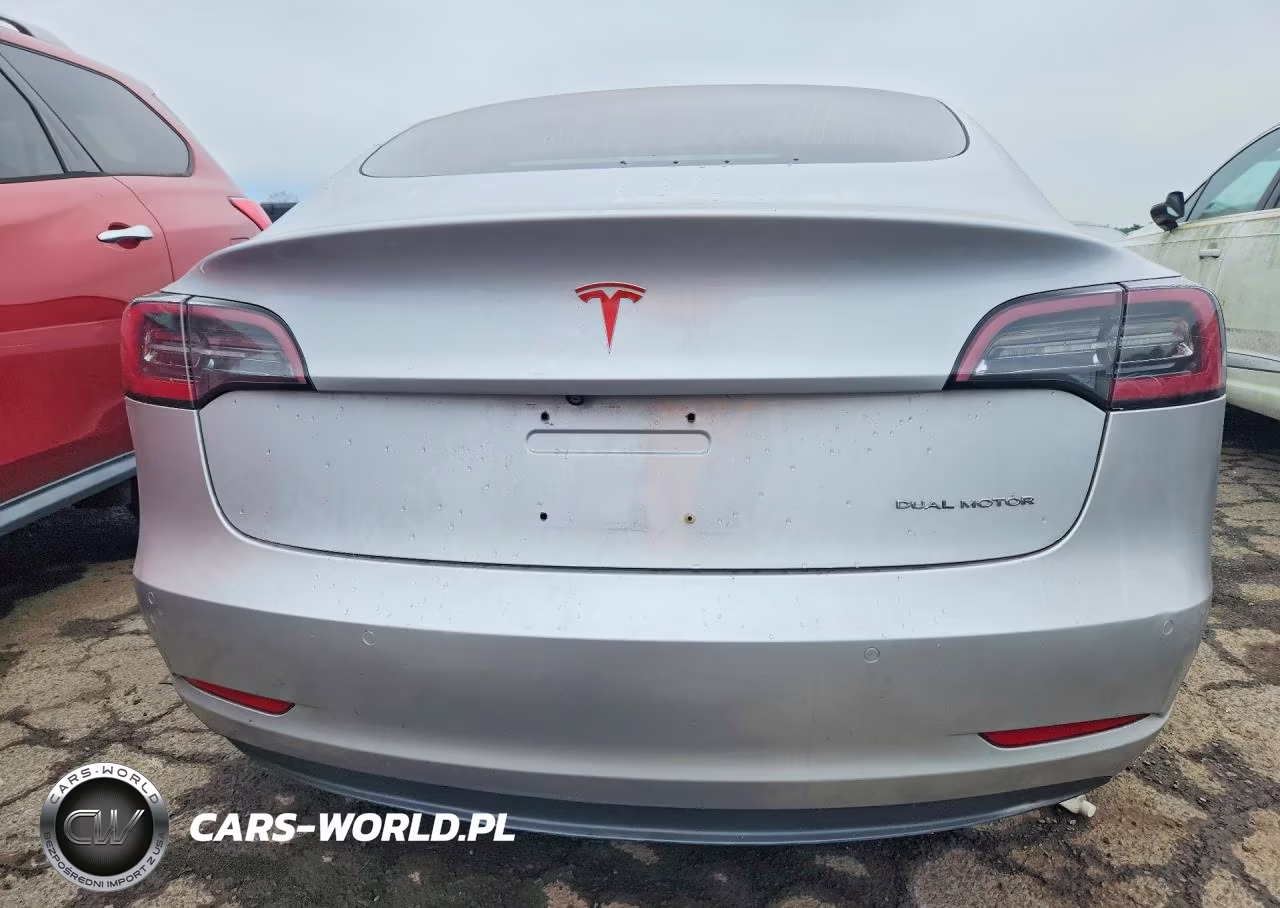 2018 Tesla Model 3 VIN:5YJ3E1EB0JF065075 - 6