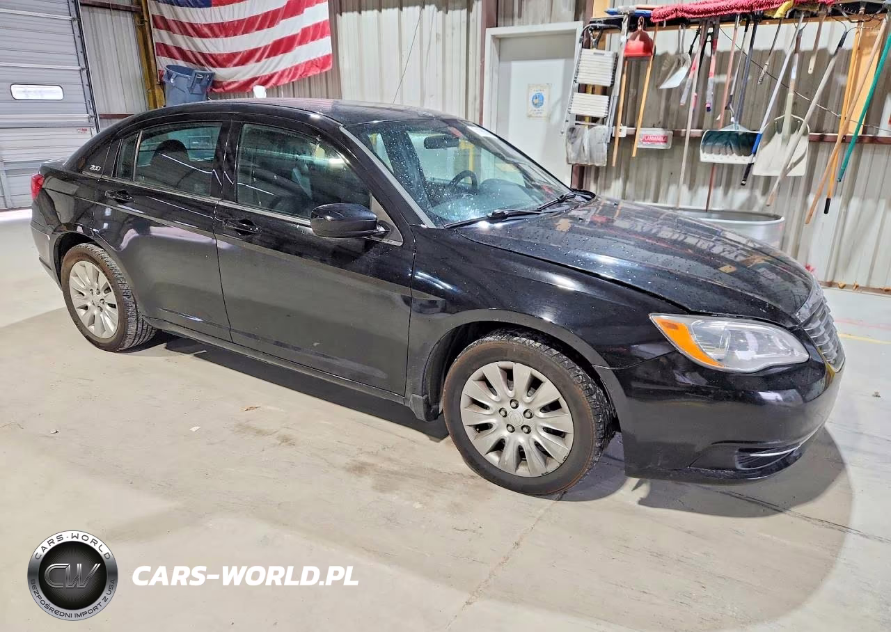 2014 Chrysler 200 Lx VIN:1C3CCBABXEN230952 - 4