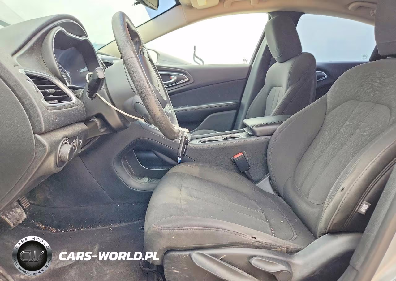 2015 Chrysler 200 Limited VIN:1C3CCCAB5FN683917 - 7