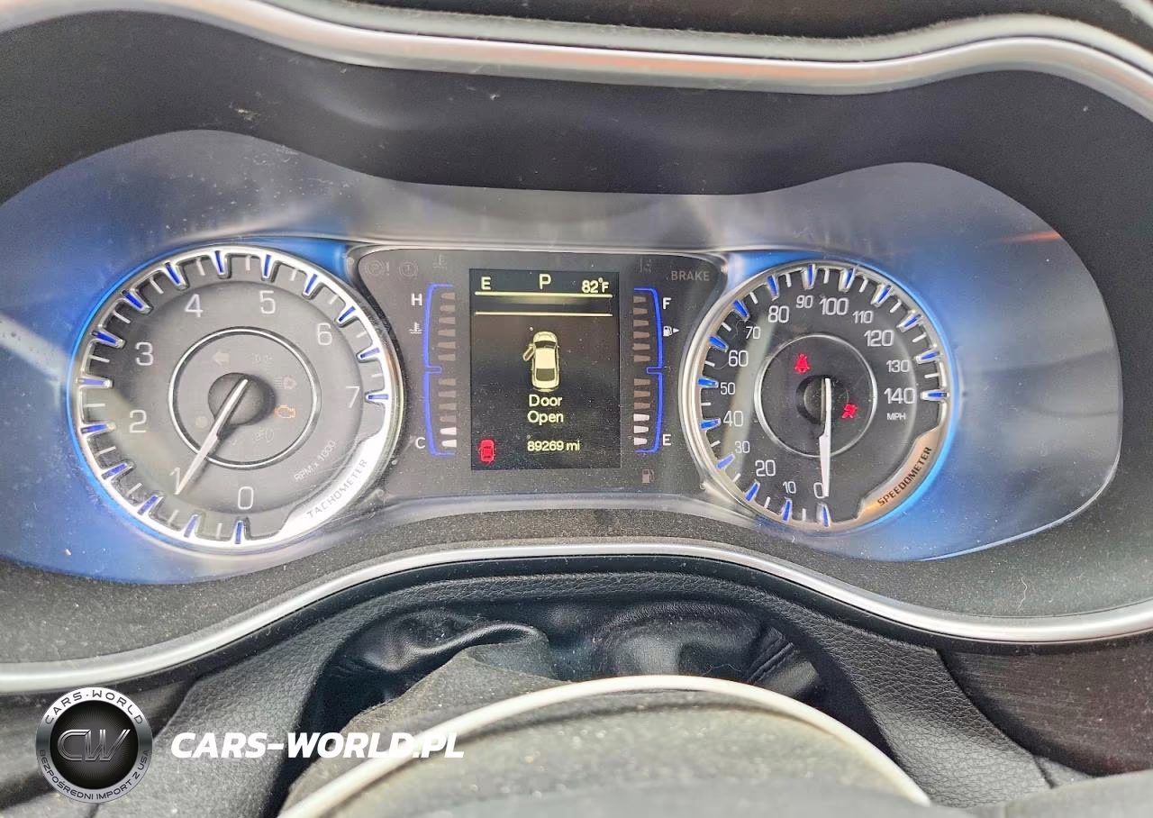 2015 Chrysler 200 Limited VIN:1C3CCCAB5FN683917 - 9