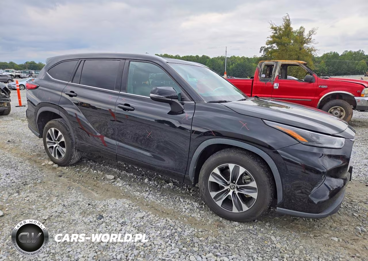 2022 Toyota Highlander Xle VIN:5TDGZRAH1NS119676 - 4