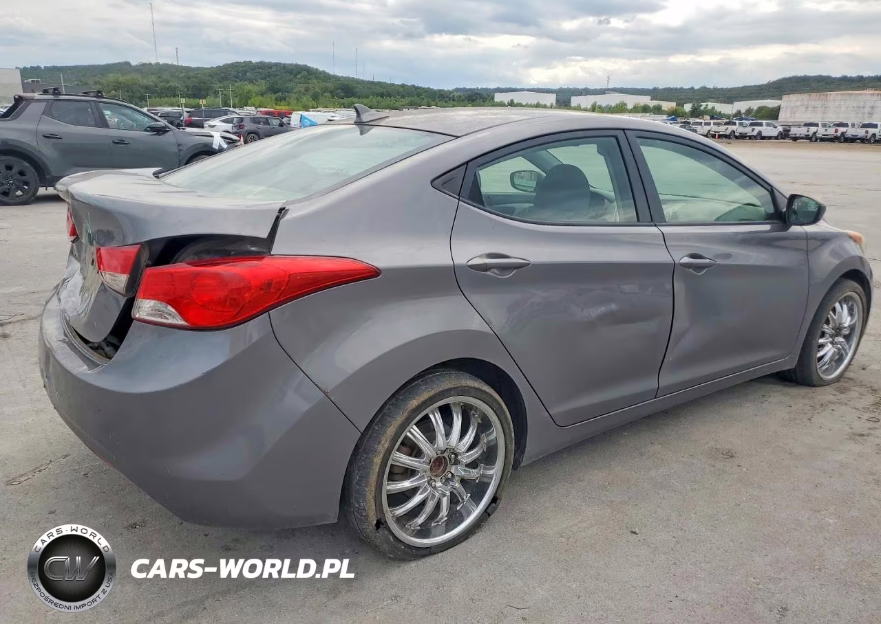 2012 Hyundai Elantra Gls VIN:5NPDH4AE3CH070448 - 3