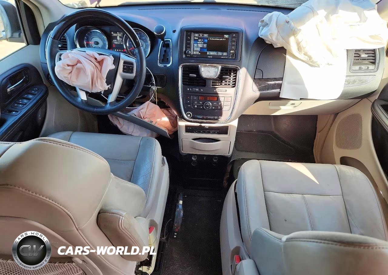 2014 Chrysler Town & Country Limited VIN:2C4RC1GG0ER256997 - 8