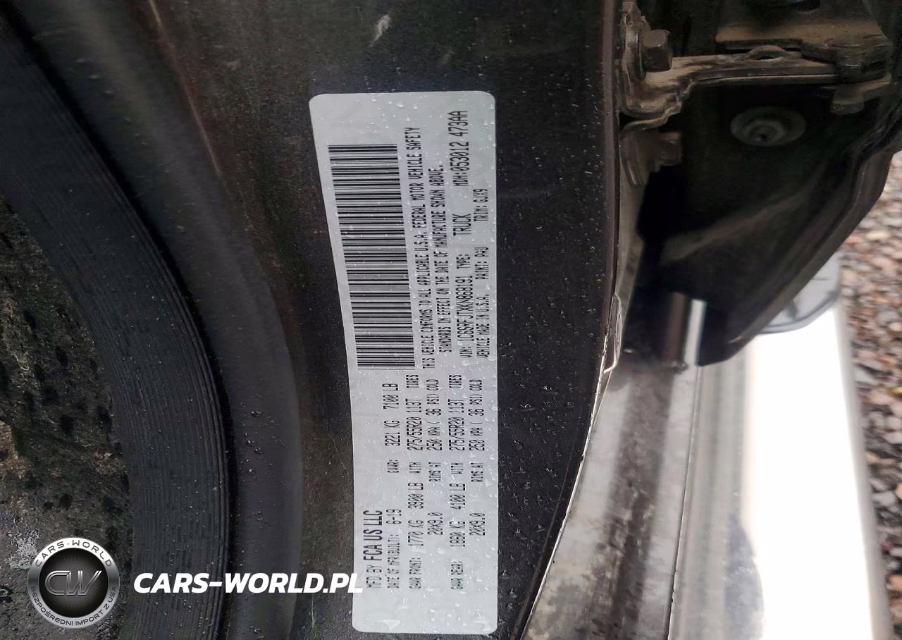 2019 Ram 1500 Laramie VIN:1C6SRFJTXKN868191 - 12