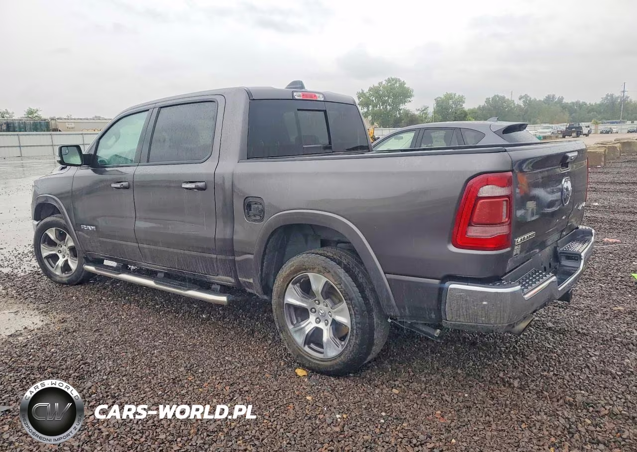 2019 Ram 1500 Laramie VIN:1C6SRFJTXKN868191 - 2