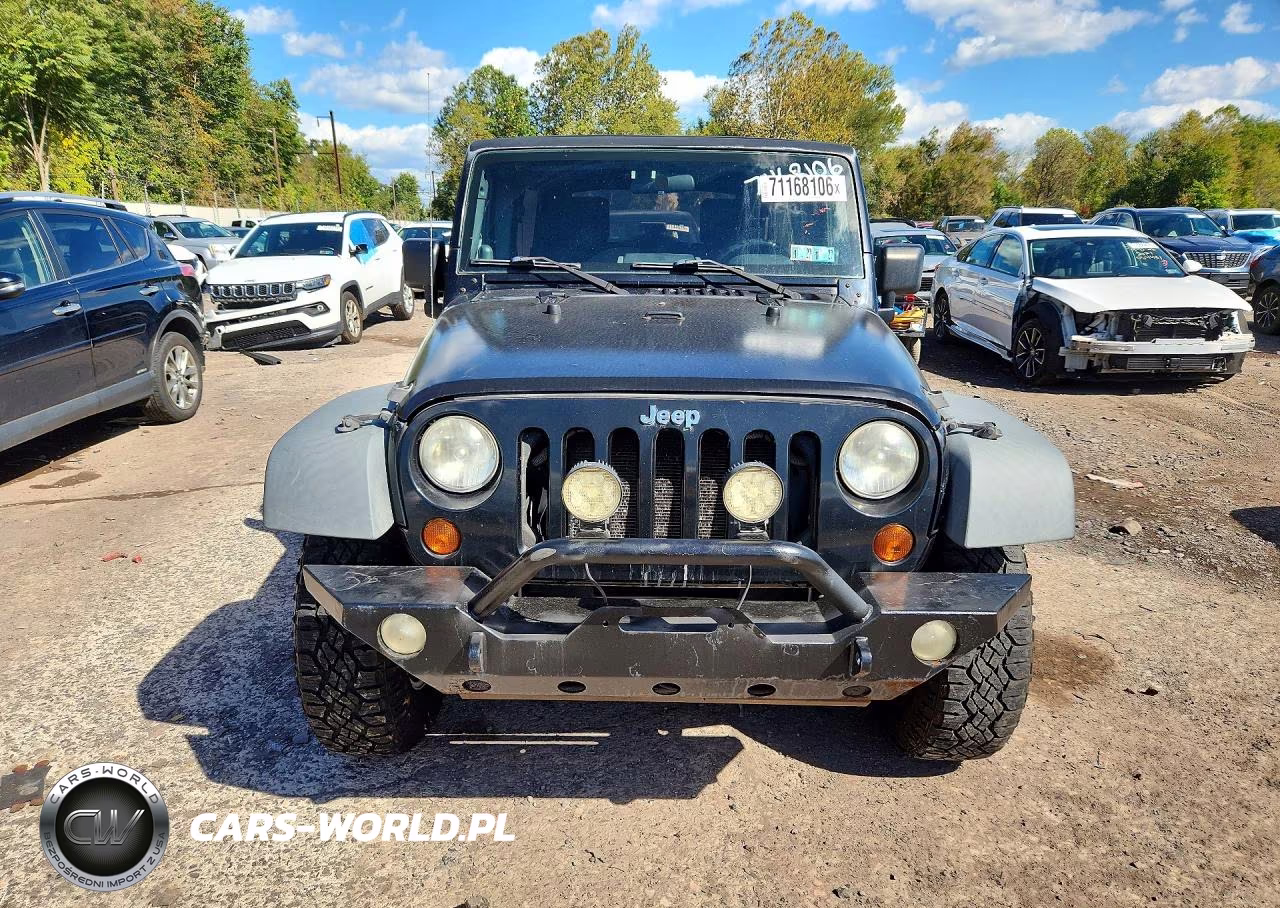 2008 Jeep Wrangler Unlimited X VIN:1J8GA39138L577889 - 5