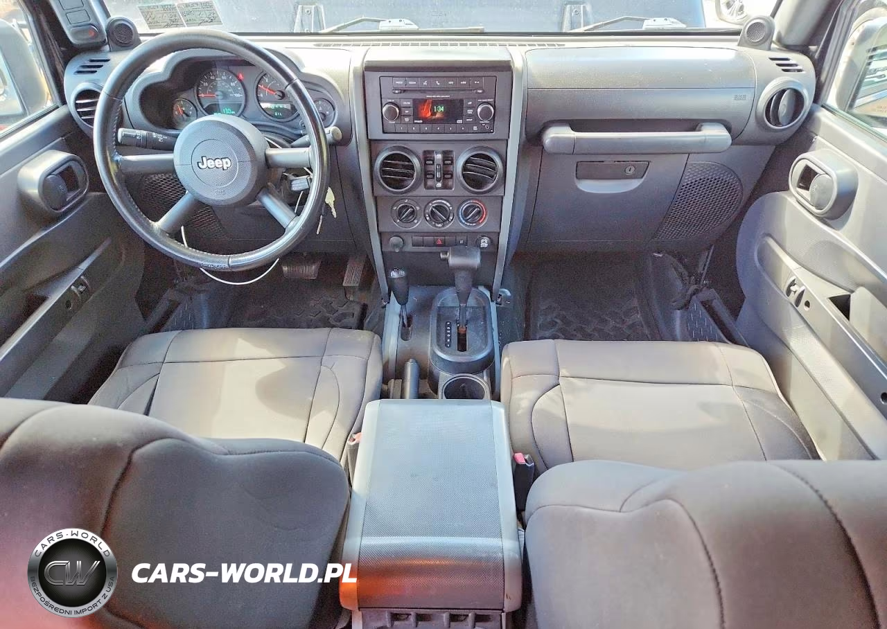 2008 Jeep Wrangler Unlimited X VIN:1J8GA39138L577889 - 8