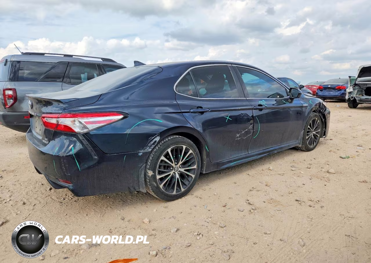 2020 Toyota Camry Se VIN:4T1G31AK2LU531530 - 3
