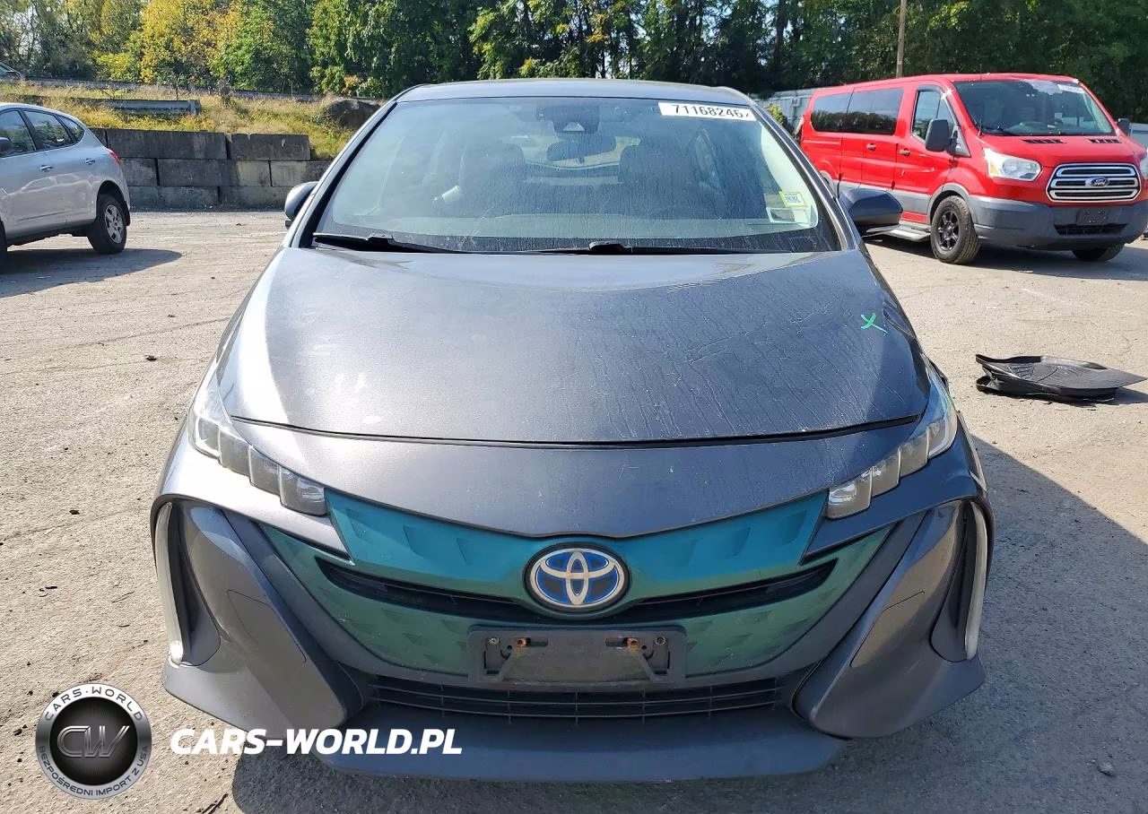 2017 Toyota Prius Prime Premium VIN:JTDKARFP6H3005261 - 5