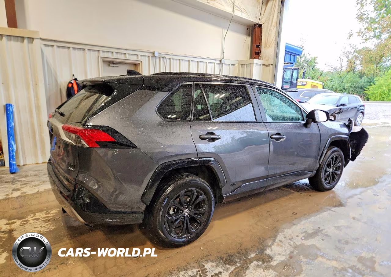 2025 Toyota Rav4 Xse VIN:2T3E6RFV7SW085221 - 3
