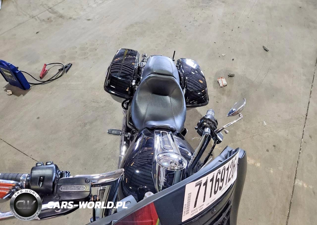 2023 Harley-Davidson Flhx VIN:1HD1KBC18PB660668 - 5