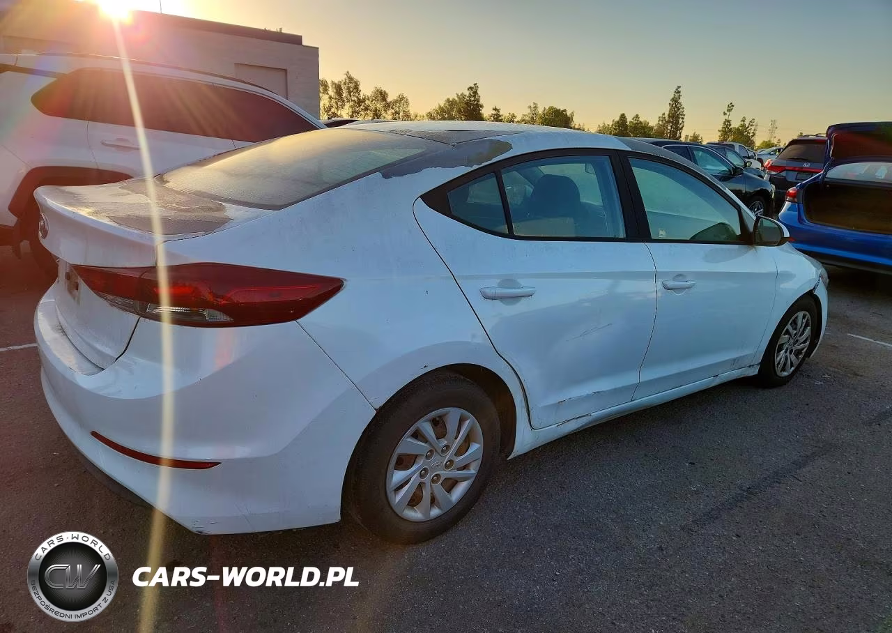 2018 Hyundai Elantra Se VIN:5NPD74LF6JH300411 - 3