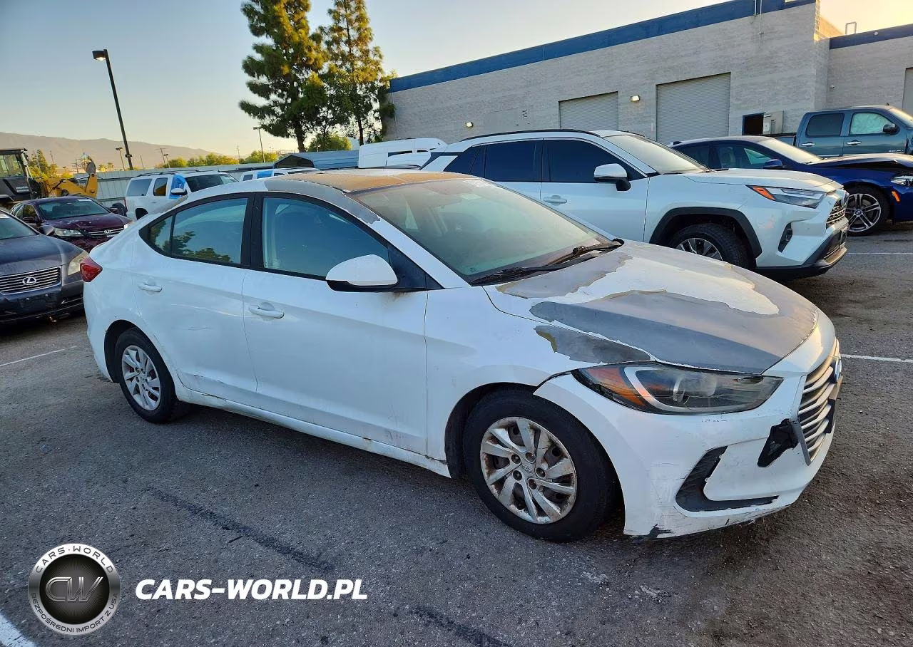 2018 Hyundai Elantra Se VIN:5NPD74LF6JH300411 - 4