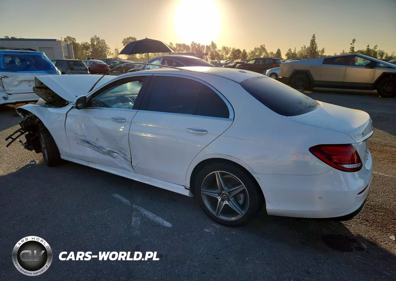 2018 Mercedes-Benz E 300 VIN:WDDZF4JB2JA311038 - 2