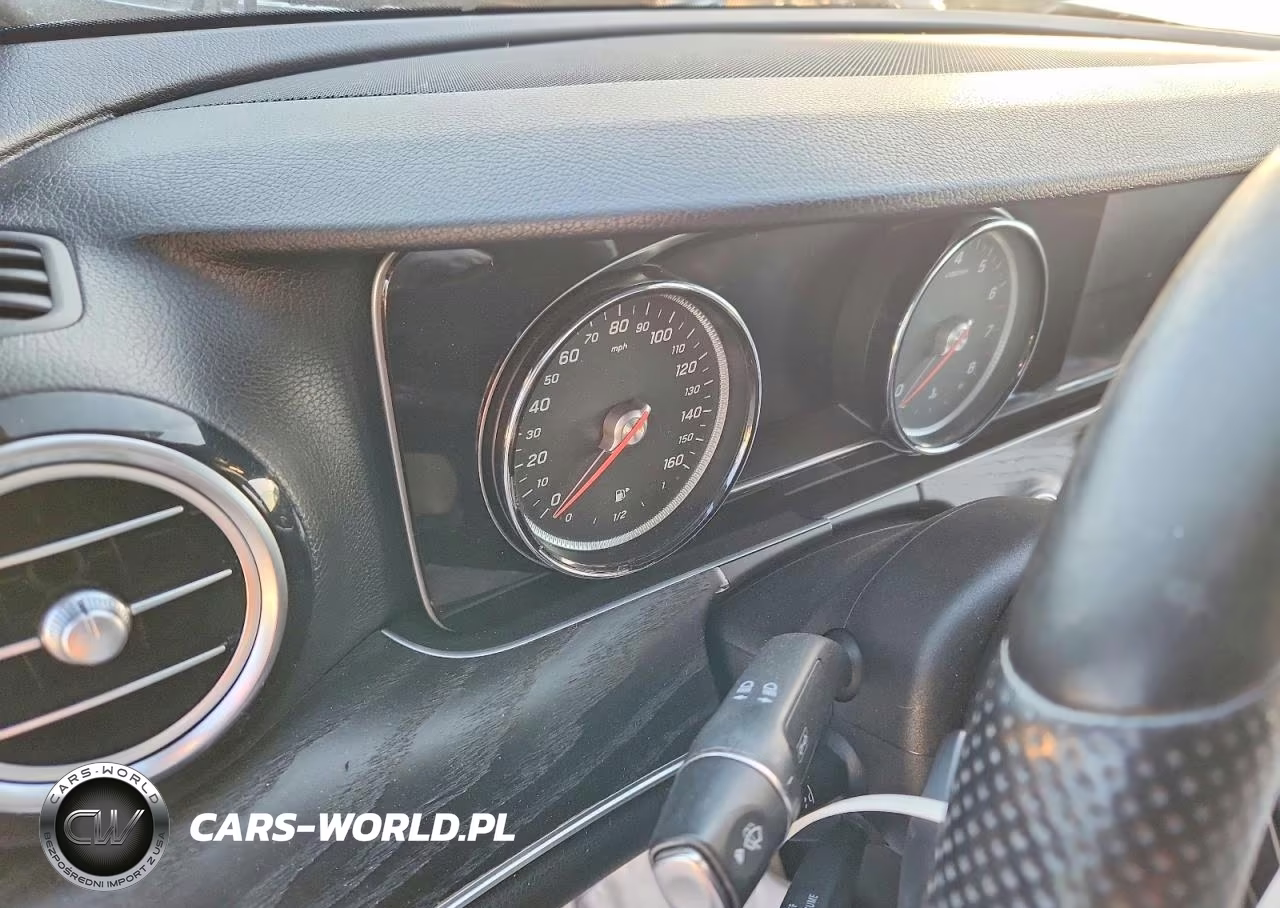 2018 Mercedes-Benz E 300 VIN:WDDZF4JB2JA311038 - 9