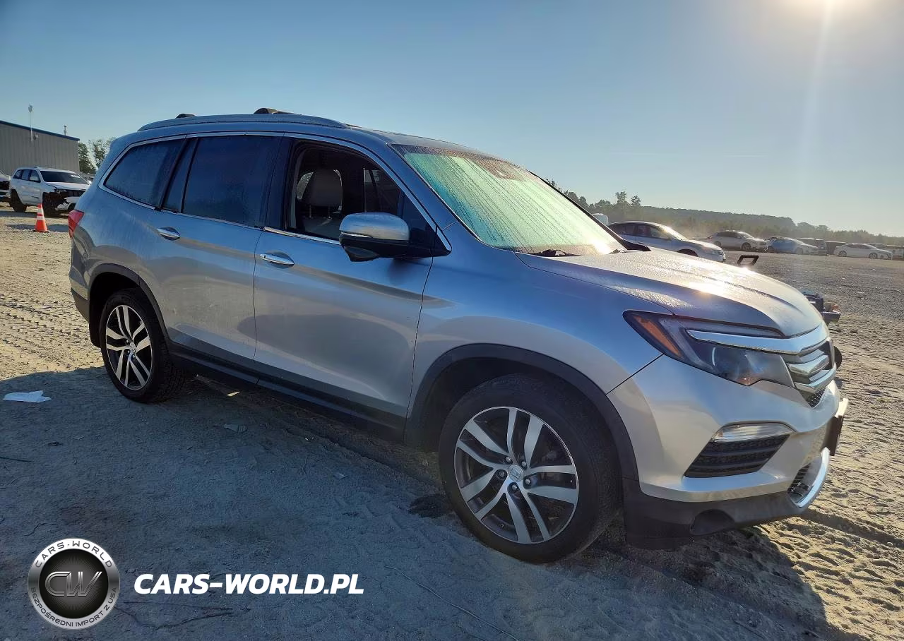 2016 Honda Pilot Touring VIN:5FNYF6H92GB068982 - 4