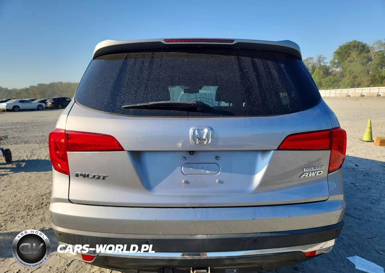 2016 Honda Pilot Touring VIN:5FNYF6H92GB068982 - 6
