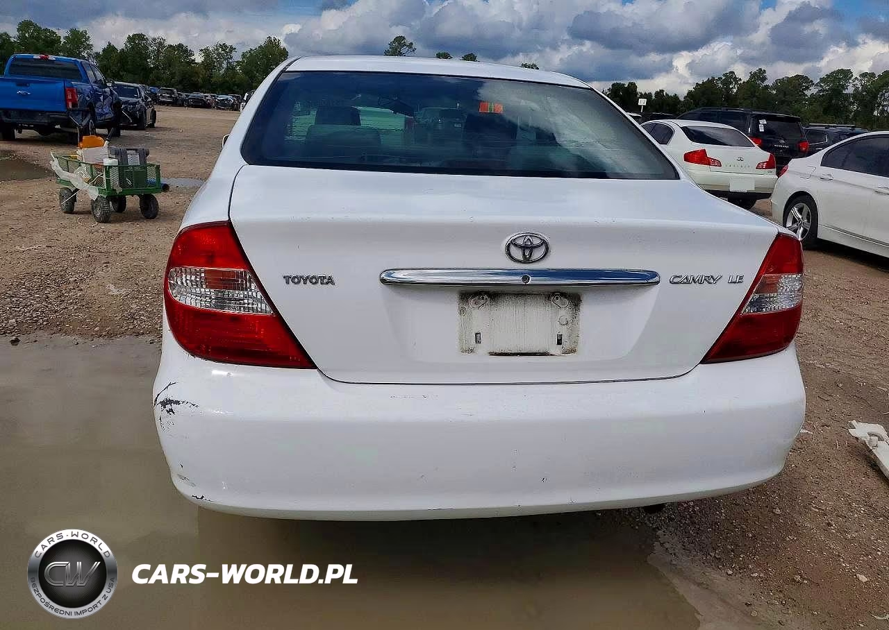 2004 Toyota Camry Le VIN:JTDBE32K540262774 - 6