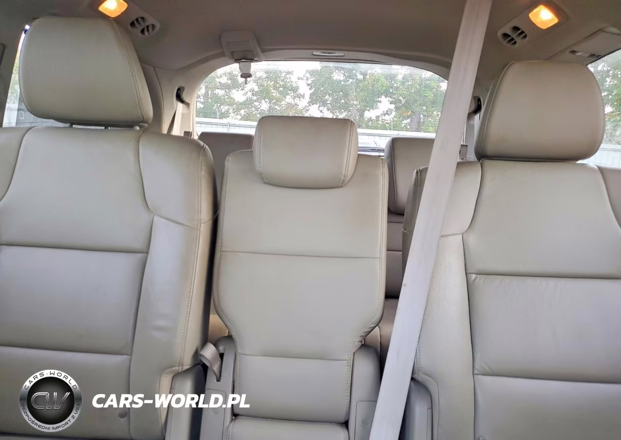2014 Honda Odyssey Touring VIN:5FNRL5H94EB047328 - 10