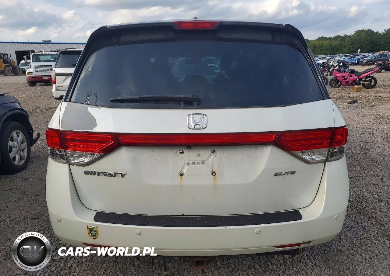 2014 Honda Odyssey Touring VIN:5FNRL5H94EB047328 - 6