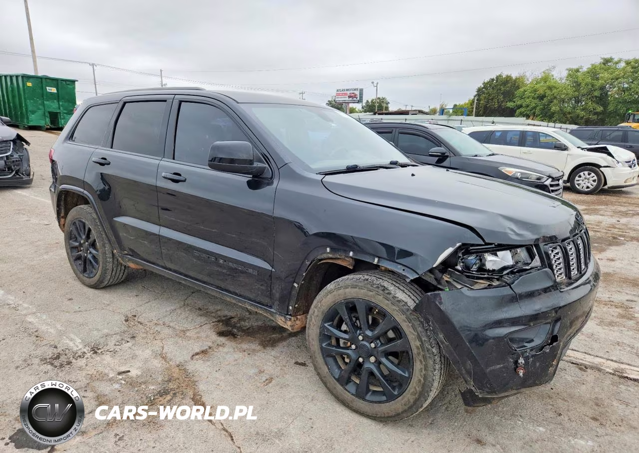2019 Jeep Grand Cherokee Laredo VIN:1C4RJFAGXKC778083 - 4