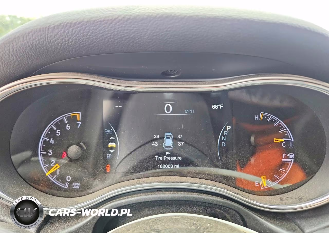 2019 Jeep Grand Cherokee Laredo VIN:1C4RJFAGXKC778083 - 9