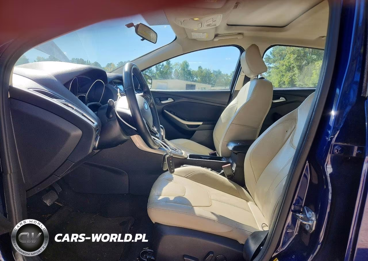 2017 Ford Focus Titanium VIN:1FADP3N23HL279579 - 7