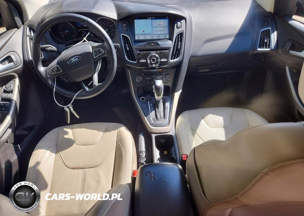 2017 Ford Focus Titanium VIN:1FADP3N23HL279579 - 8
