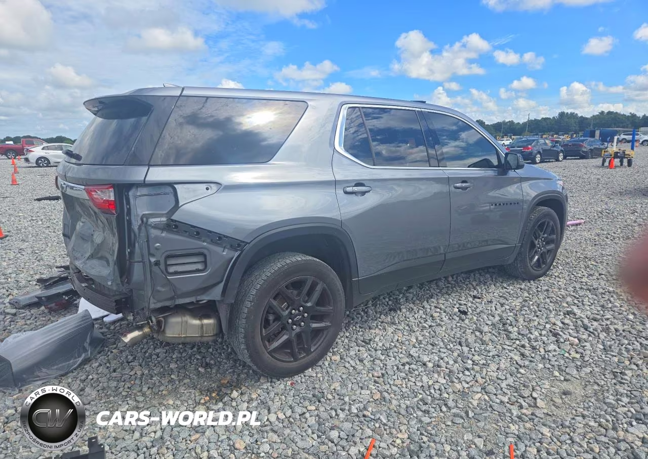 2021 Chevrolet Traverse Ls VIN:1GNERFKW5MJ227921 - 3