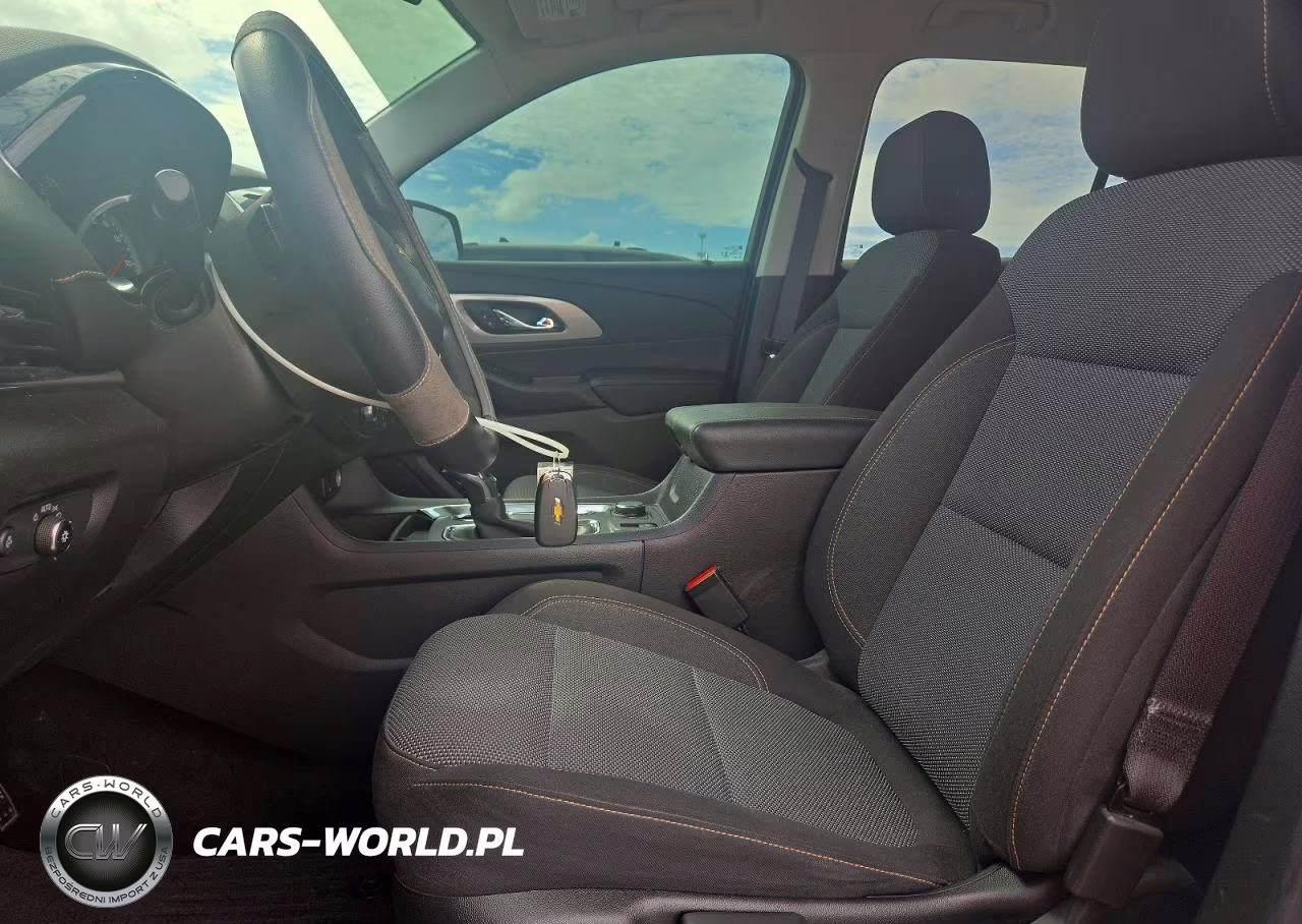 2021 Chevrolet Traverse Ls VIN:1GNERFKW5MJ227921 - 7