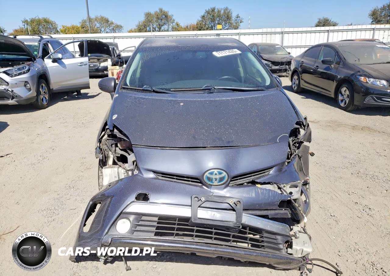 2012 Toyota Prius Plug-In Hybrid Advanced VIN:JTDKN3DP5C3021030 - 5