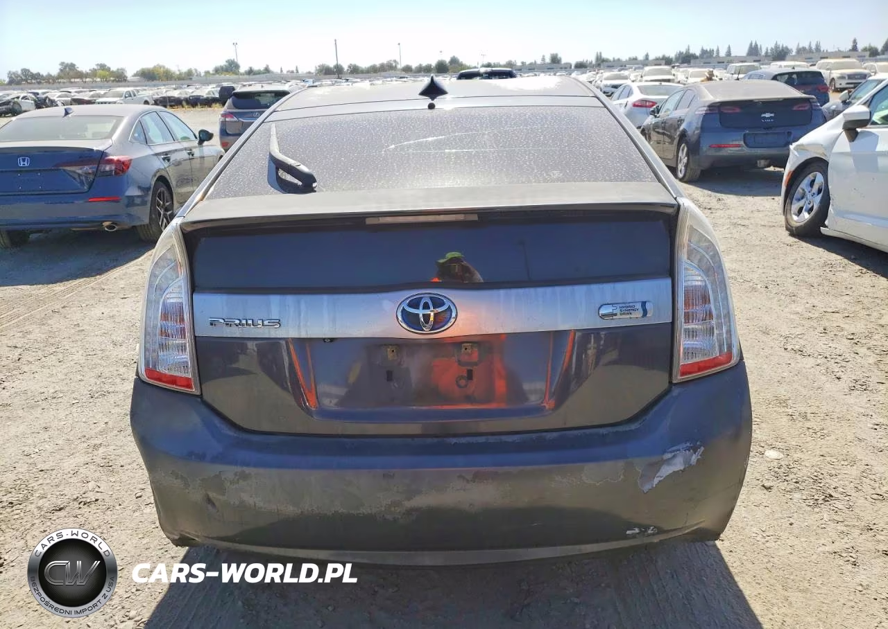 2012 Toyota Prius Plug-In Hybrid Advanced VIN:JTDKN3DP5C3021030 - 6