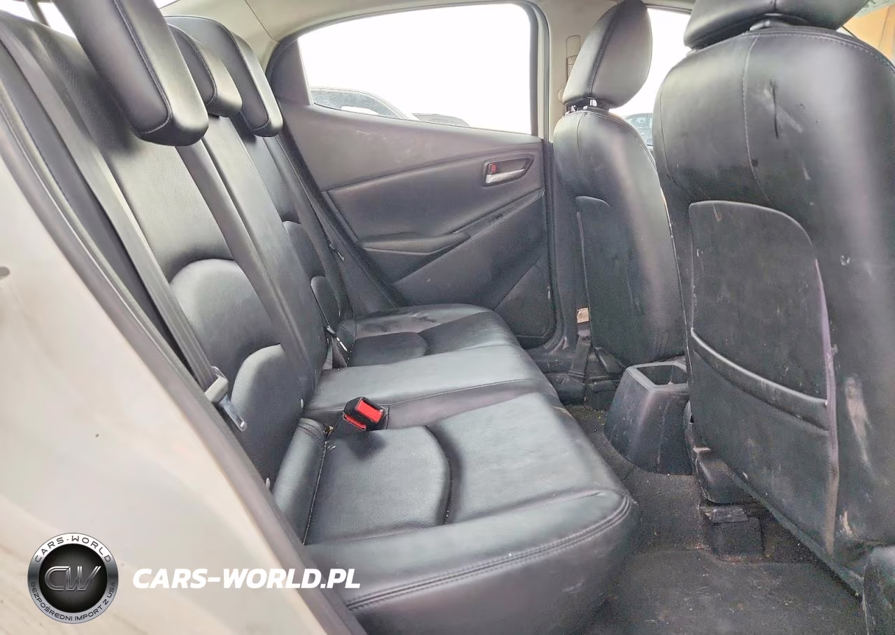 2019 Toyota Yaris Xle VIN:3MYDLBYVXKY502402 - 10