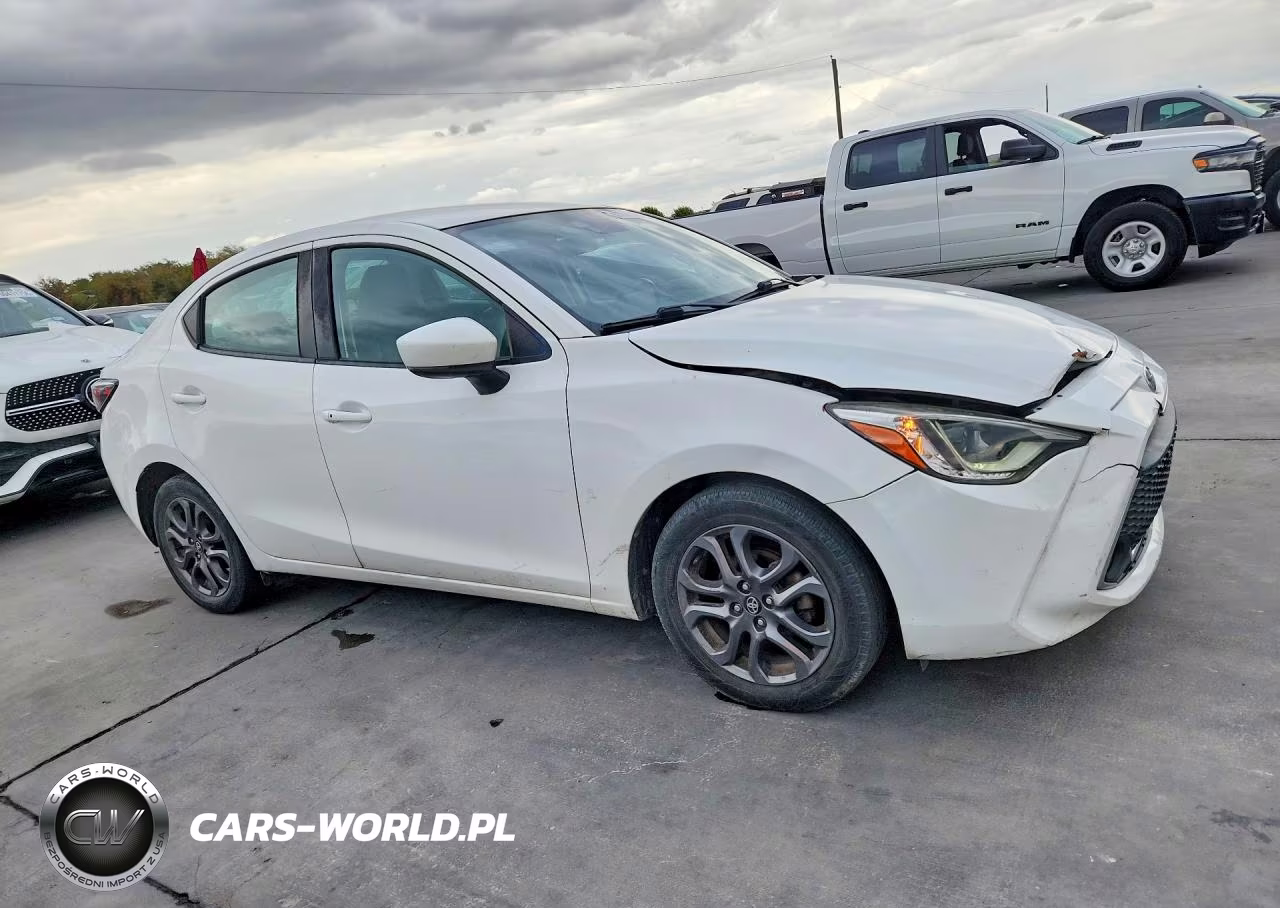 2019 Toyota Yaris Xle VIN:3MYDLBYVXKY502402 - 4