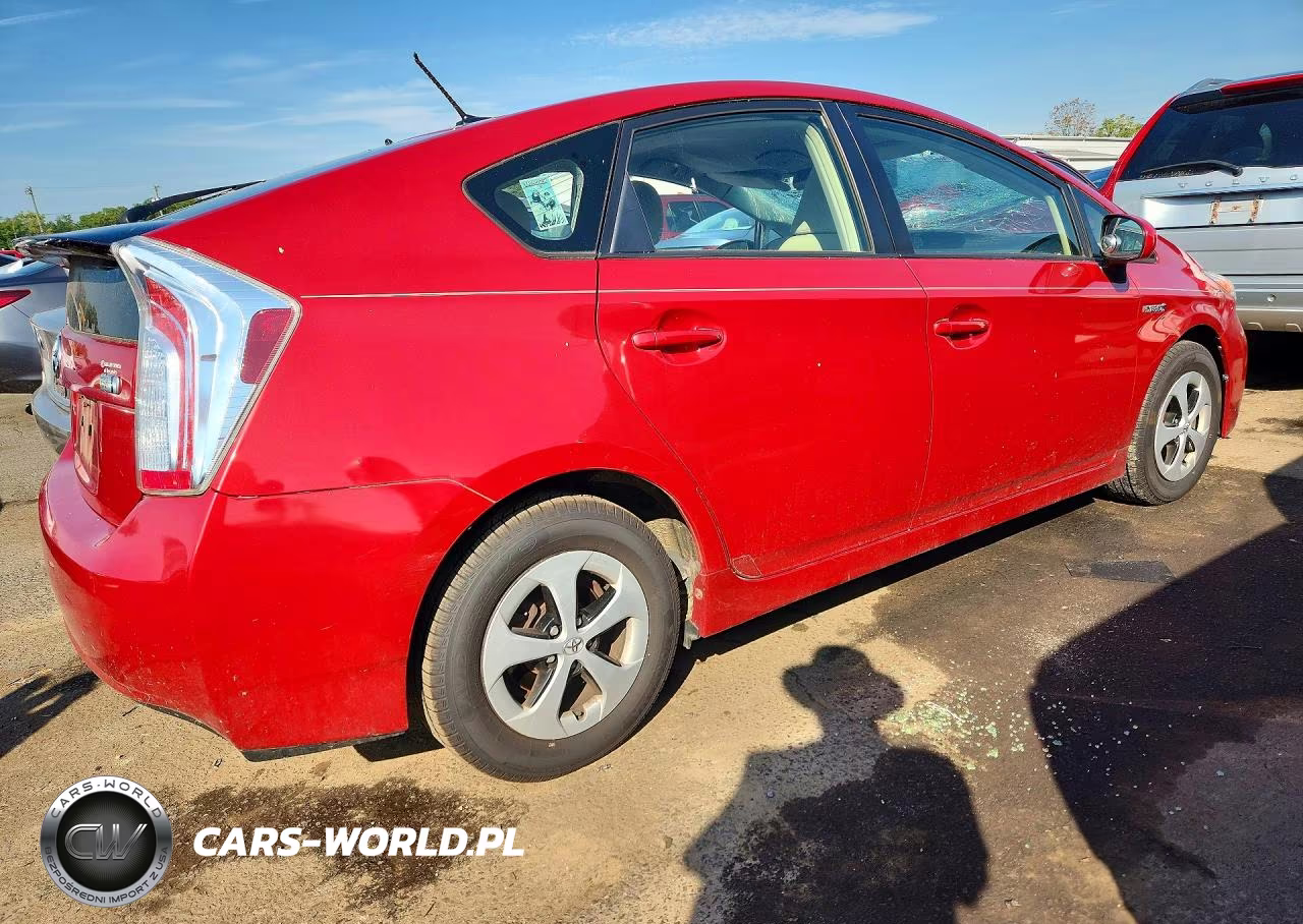 2015 Toyota Prius Three VIN:JTDKN3DU7F1982895 - 3
