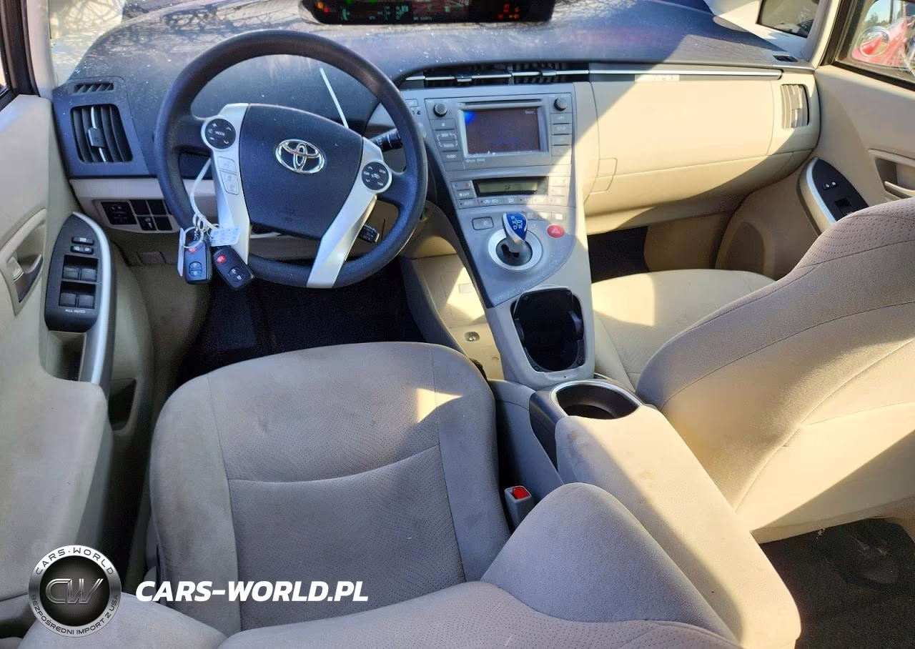2015 Toyota Prius Three VIN:JTDKN3DU7F1982895 - 8