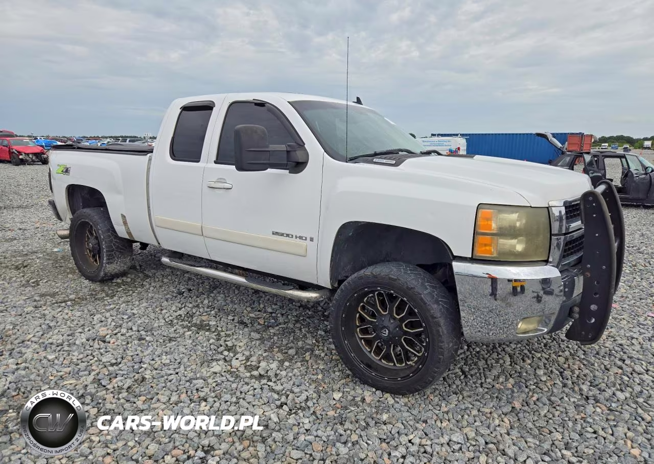 2007 Chevrolet Silverado K2500 Heavy Duty VIN:1GCHK29677E521312 - 4