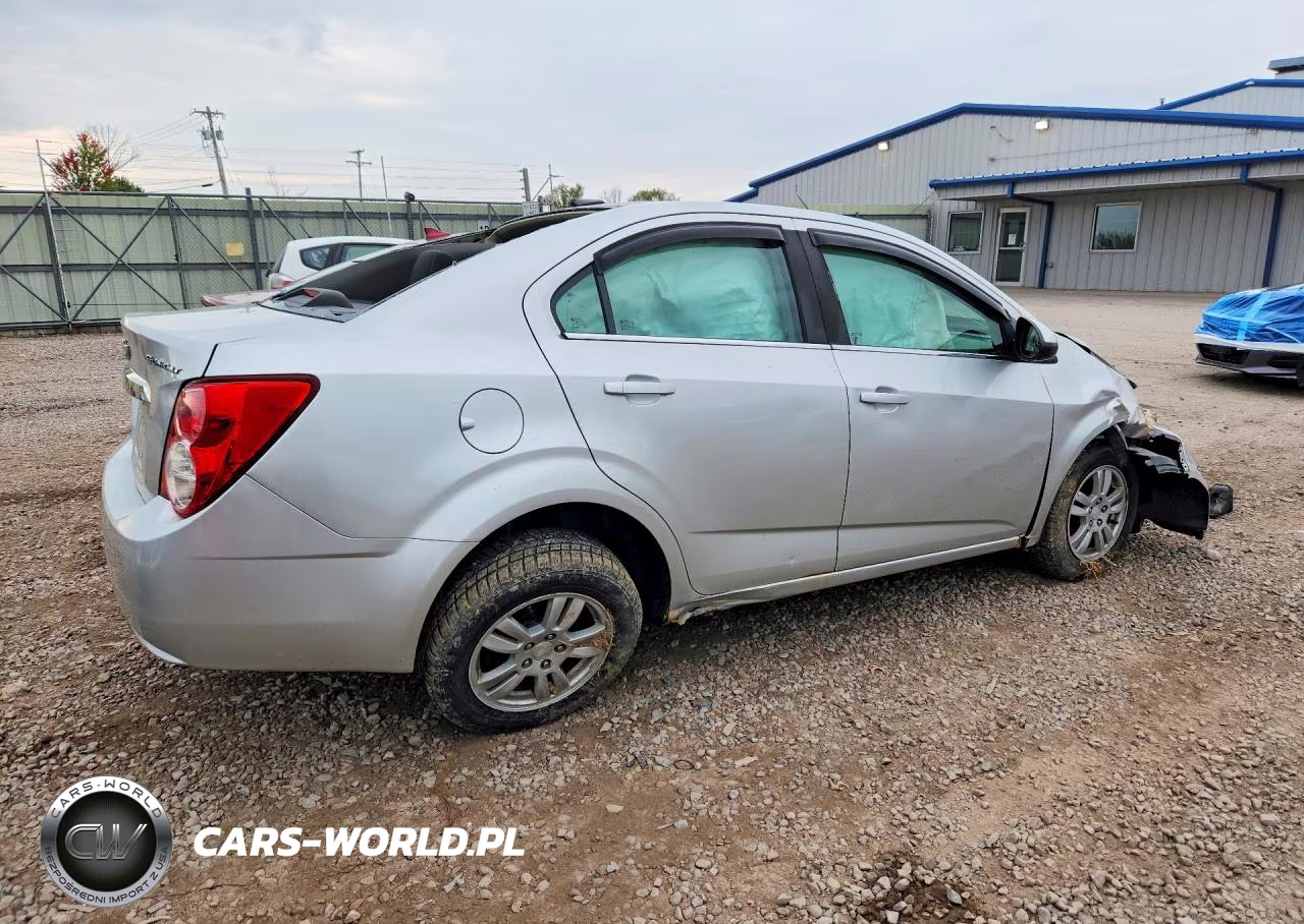 2014 Chevrolet Sonic Lt VIN:1G1JC5SGXE4105169 - 3