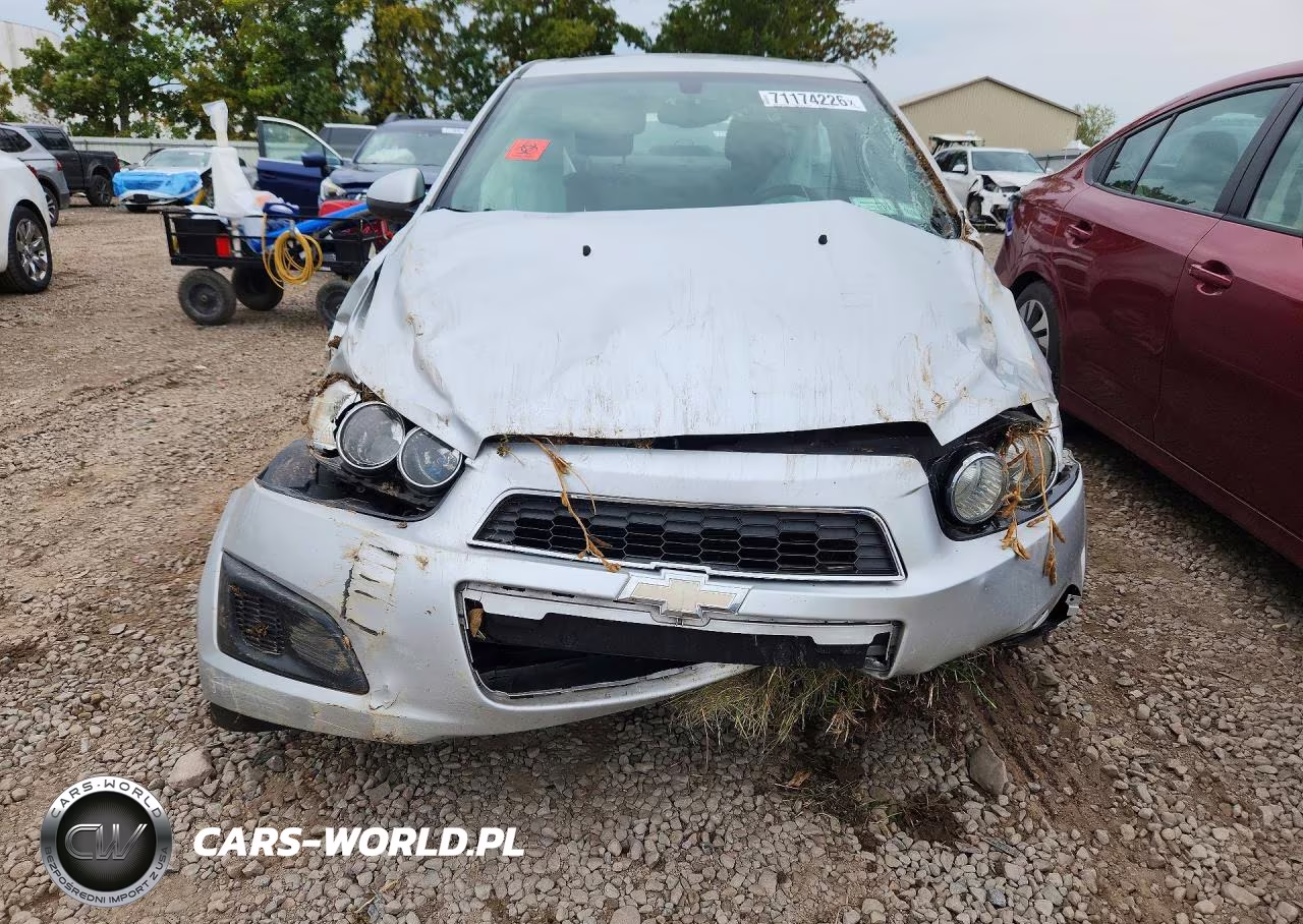 2014 Chevrolet Sonic Lt VIN:1G1JC5SGXE4105169 - 5