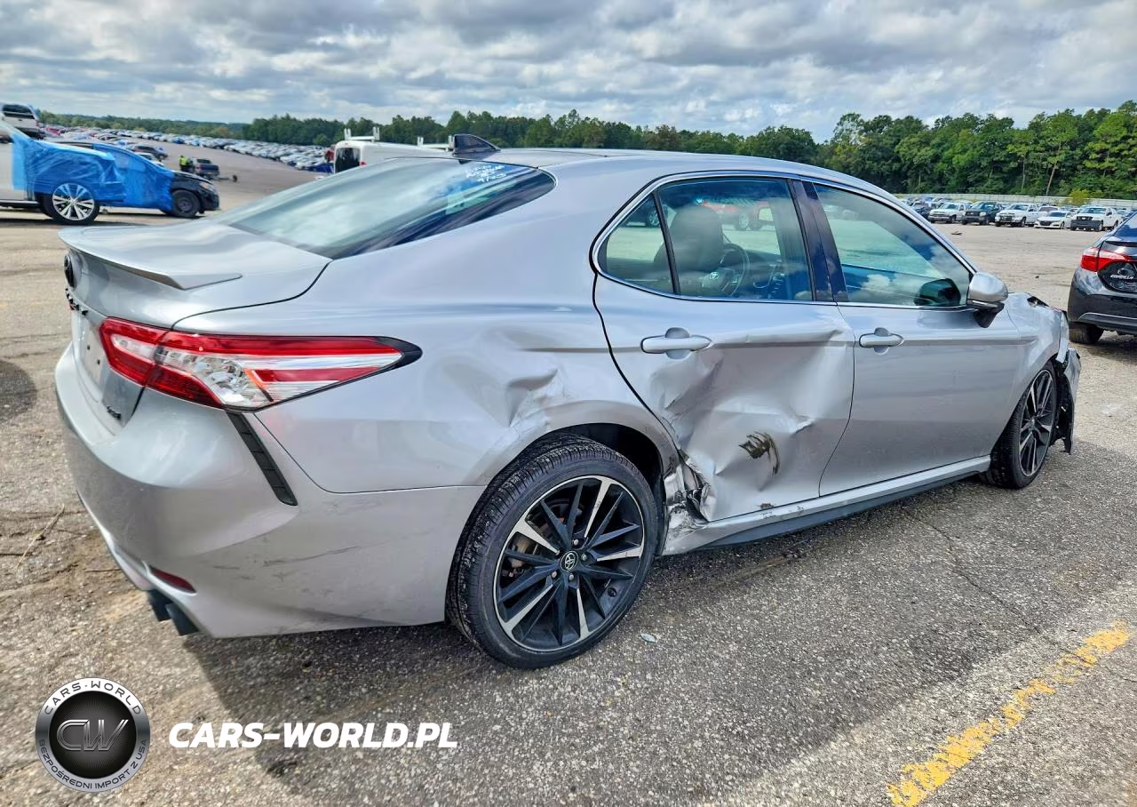 2020 Toyota Camry Xse VIN:4T1K61AK8LU310984 - 3