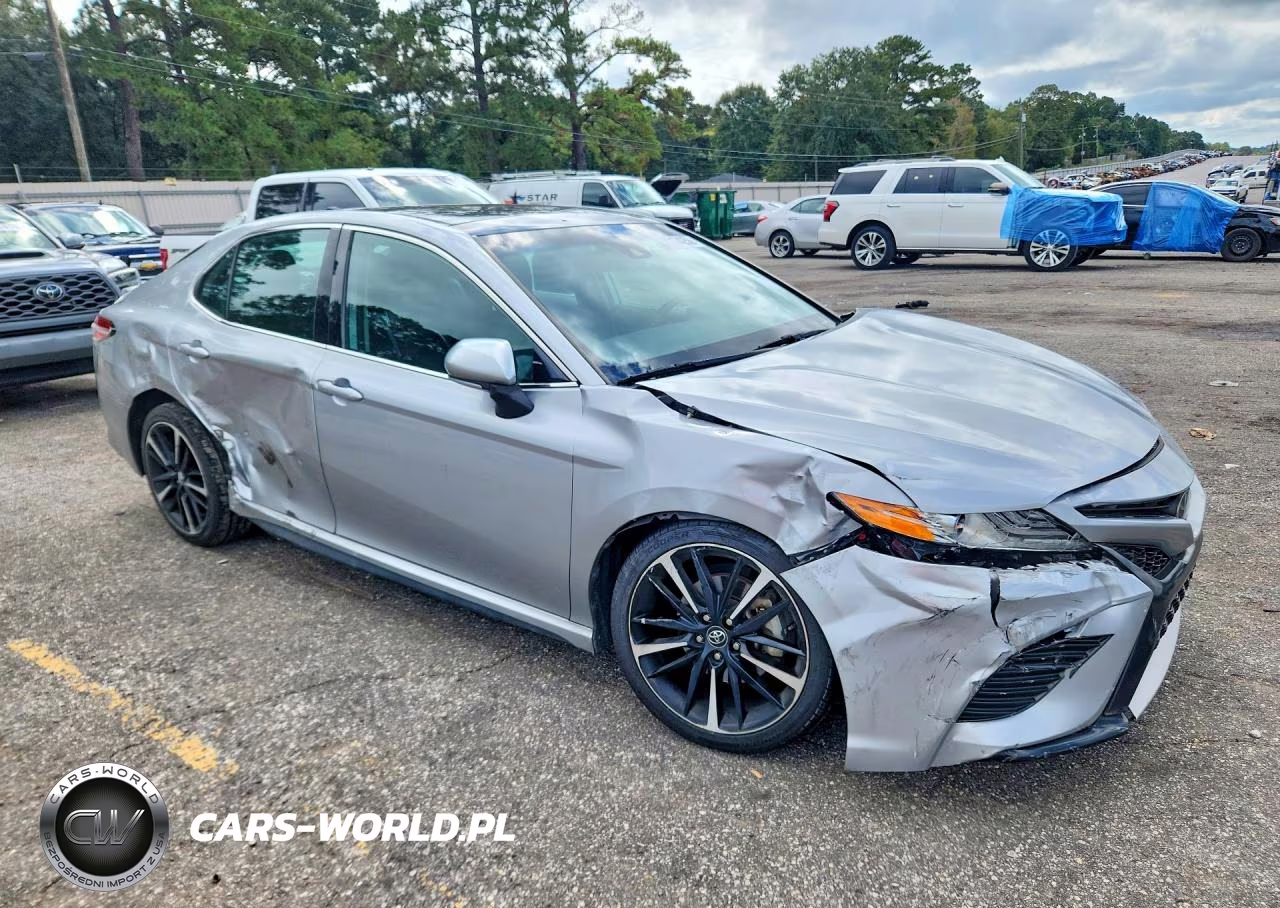 2020 Toyota Camry Xse VIN:4T1K61AK8LU310984 - 4