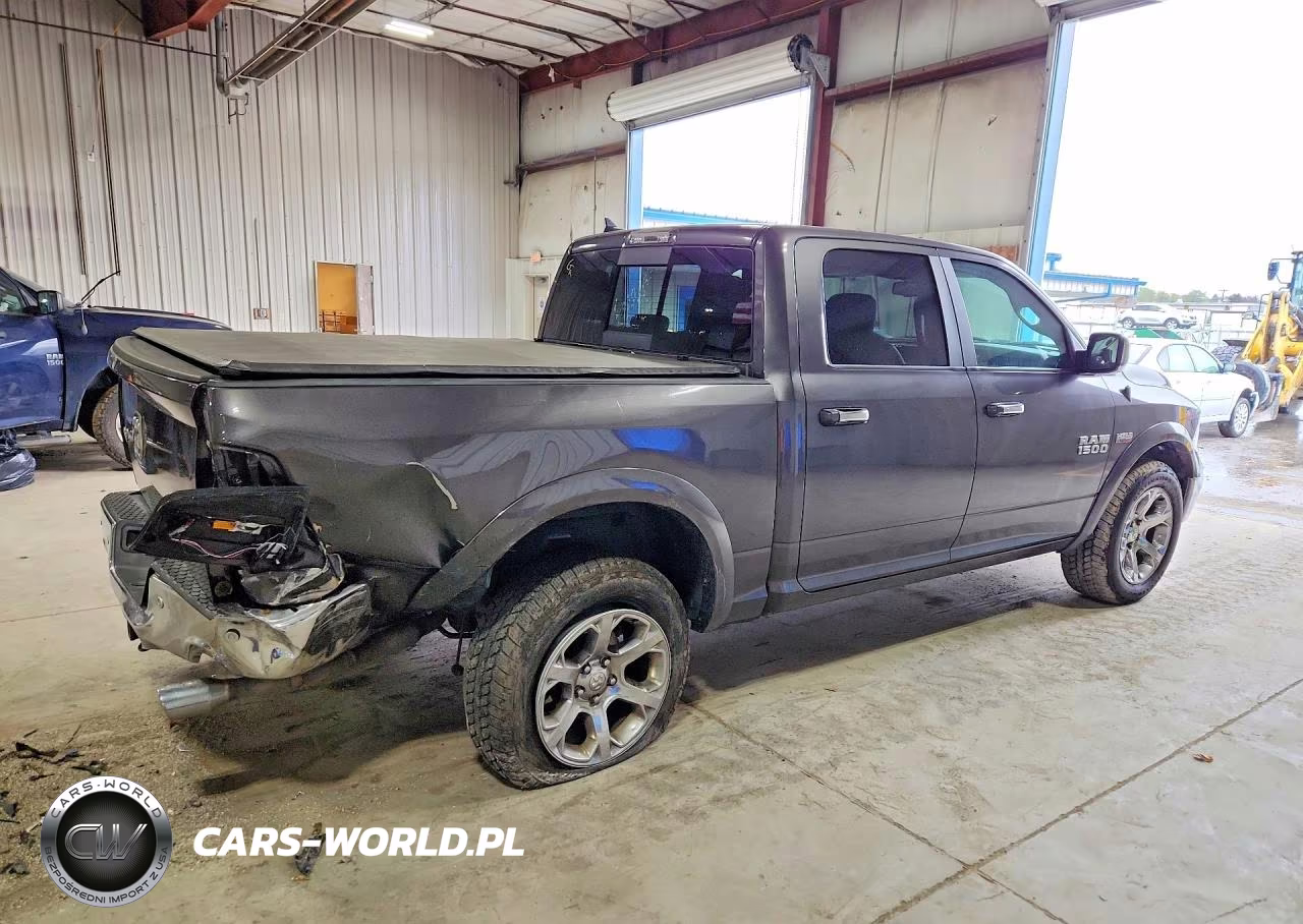 2017 Ram 1500 Laramie VIN:1C6RR7NT9HS774747 - 3